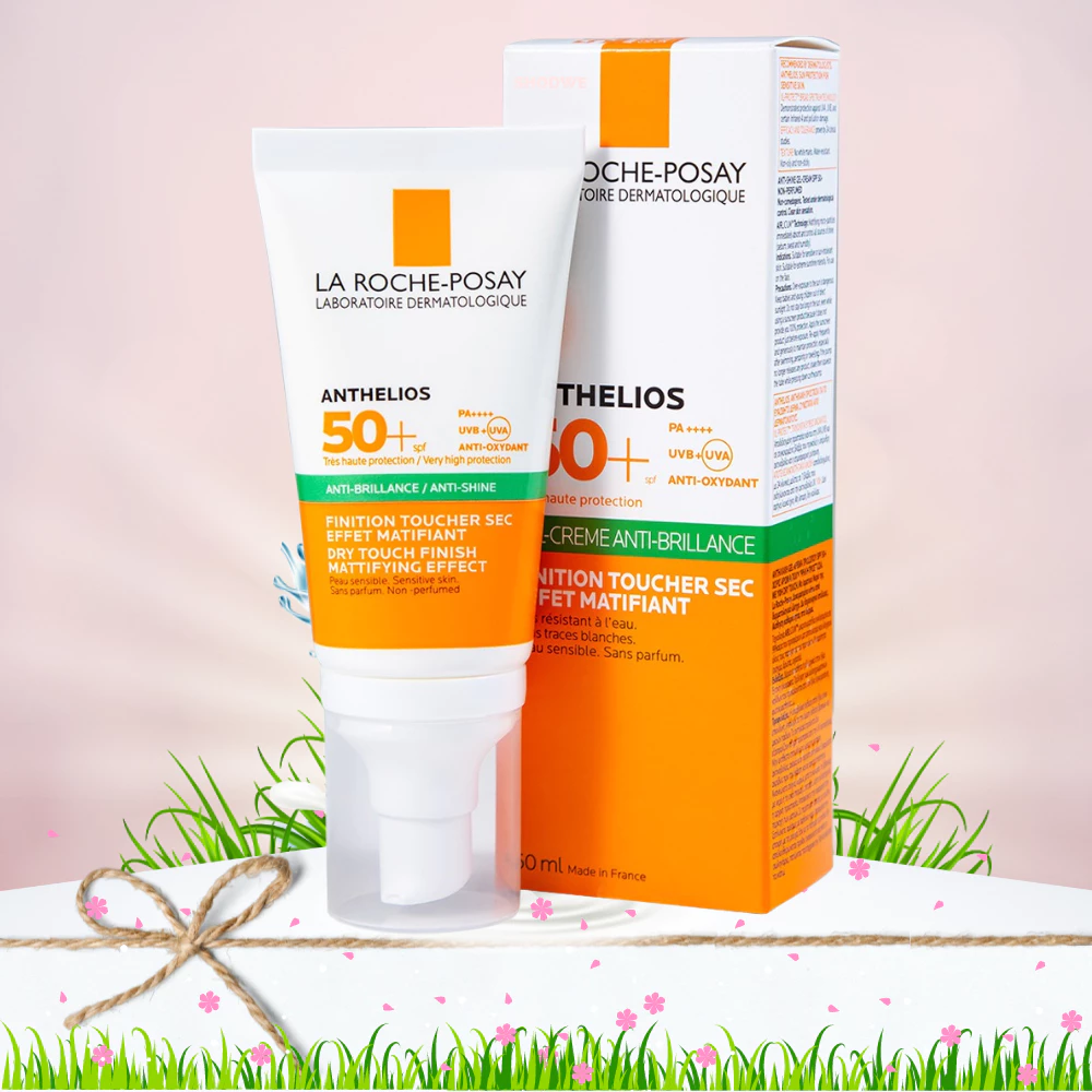 Kem chống nắng La Roche-Posay Anthelios UV Mune 400 Kiểm Soát Dầu SPF50+ 50m